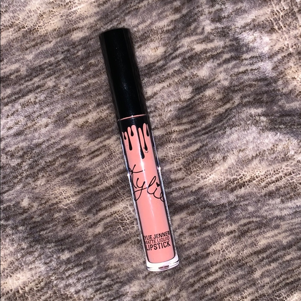 Kylie Cosmetics Matte Liquid Lipstick- One Wish